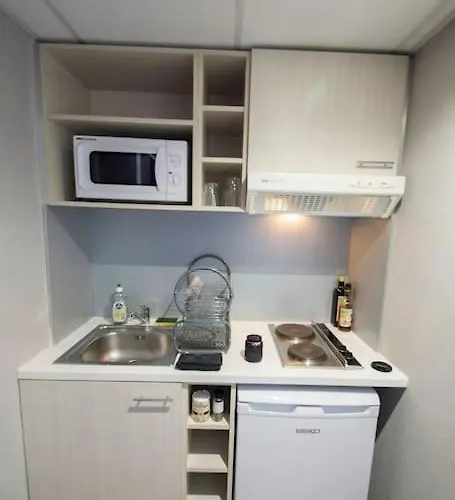 Au Sommet - Clim - Gare * 루르드