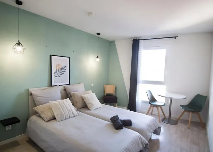 Au Sommet - Clim - Gare * لورد